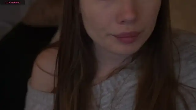 IceDanielles online show from February 12, 1:39 pm