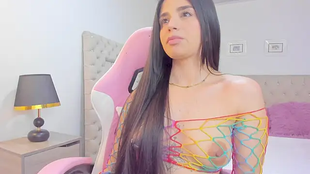 carlaperez  online show from October 18, 10:43 pm