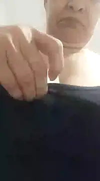 Snapshot of Wife_sexxx chatting on January 5, 3:22 am Wife sexxx online show from January 5, 3:22 am