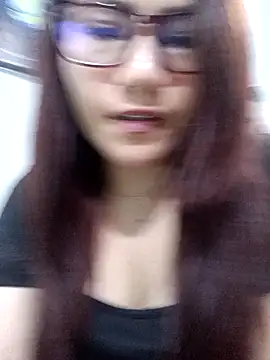 Snapshot of ZUCAAT chatting on February 22, 4:24 am ZUCAAT online show from February 22, 4:24 am