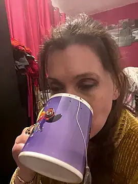 Lwhite1 online show from January 7, 7:05 pm