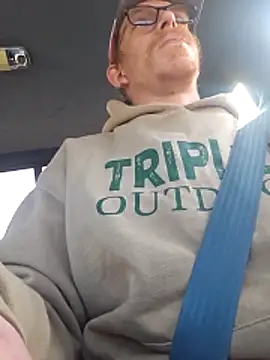 Snapshot of REDHAMMER_ chatting on February 21, 4:08 pm REDHAMMER online show from February 21, 4:08 pm