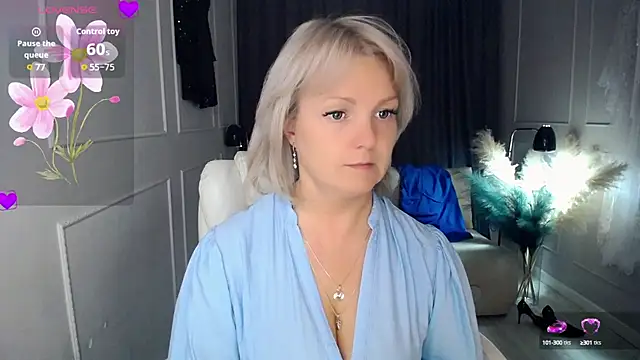 Juarnea online show from October 3, 8:28 pm