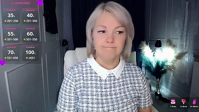 Juarnea online show from November 2, 5:43 am