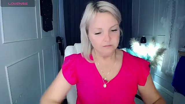 Juarnea online show from April 1, 1:41 pm