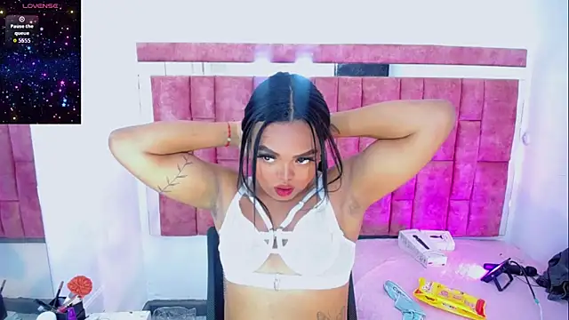 KayleighDreams  online show from March 29, 3:23 pm