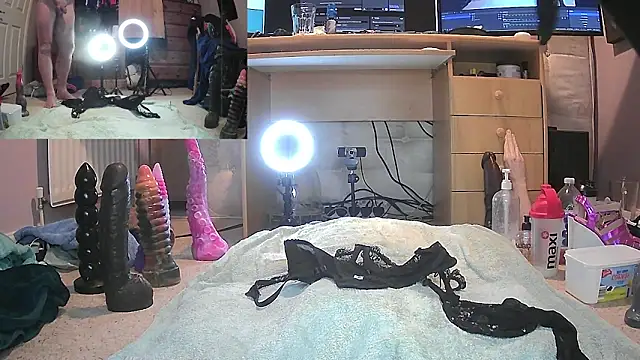 ClairTS online show from December 6, 11:44 am