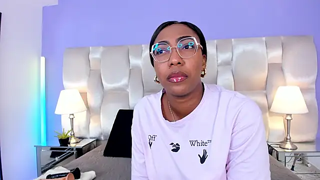 dirtyvictoria online show from October 13, 12:49 pm