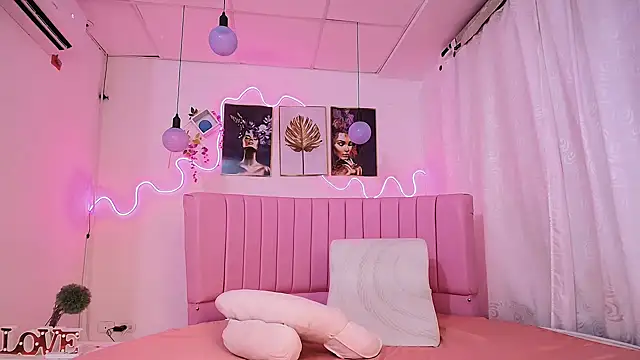 Azul horney online show from January 31, 11:45 pm