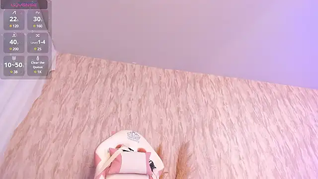 Snapshot of emily_parkerr chatting on January 10, 11:29 pm emily parkerr online show from January 10, 11:29 pm