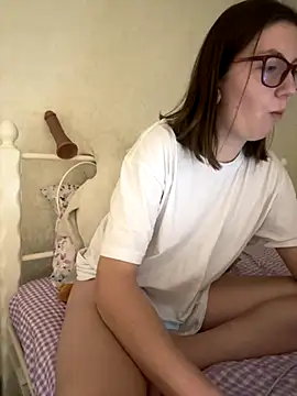 BeatriceTender online show from November 23, 8:08 pm