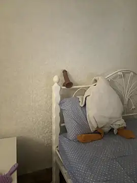 BeatriceTender online show from December 5, 3:26 am