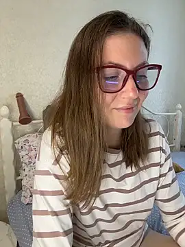 BeatriceTender online show from May 31, 12:45 pm