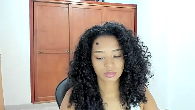 avellanatammy online show from December 29, 12:30 am