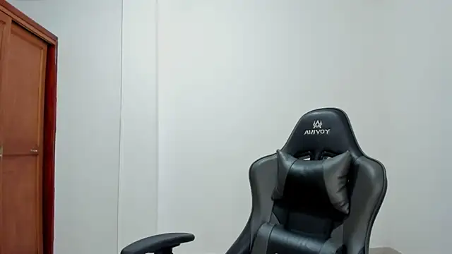 avellanatammy online show from November 23, 2:33 am