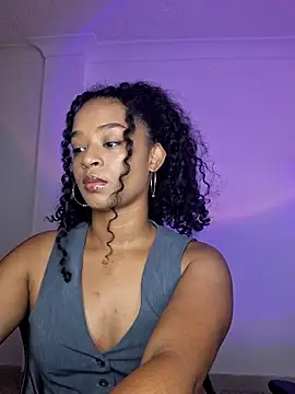 avellanatammy online show from March 4, 1:55 am