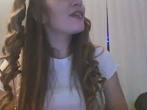 halobabe7620 online show from December 30, 11:15 am