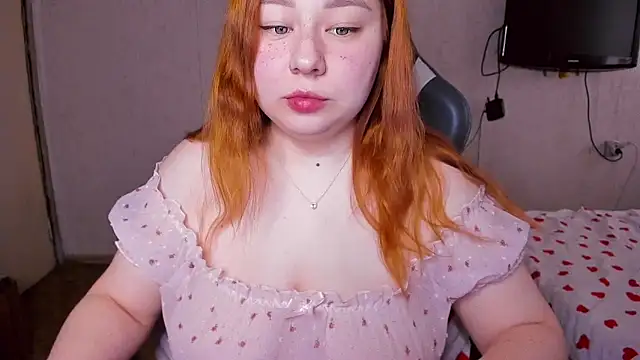 Snapshot of Milafoxxxy chatting on February 20, 3:56 am Milafoxxxy online show from February 20, 3:56 am