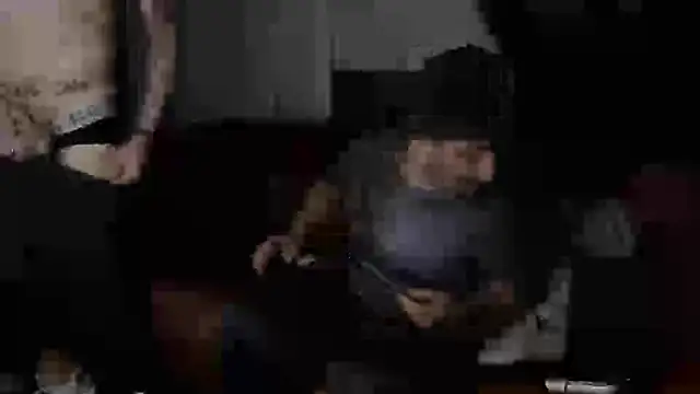 Snapshot of ShiaWay chatting on December 1, 9:58 am ShiaWay online show from December 1, 9:58 am