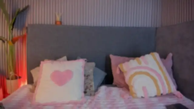 Snapshot of pamelaa_vega chatting on July 9, 7:40 pm pamelaa vega online show from July 9, 7:40 pm