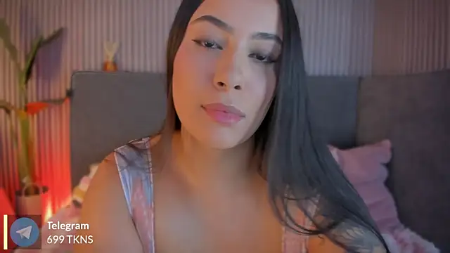 Snapshot of pamelaa_vega chatting on July 17, 7:19 pm pamelaa vega online show from July 17, 7:19 pm