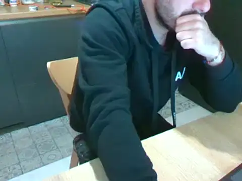 Snapshot of giorgakaci69 chatting on December 9, 12:01 am giorgakaci69 online show from December 9, 12:01 am