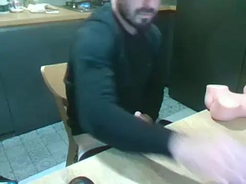 Snapshot of giorgakaci69 chatting on December 19, 10:10 pm giorgakaci69 online show from December 19, 10:10 pm