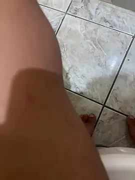 Snapshot of kidbengala164 chatting on March 6, 4:09 am kidbengala164 online show from March 6, 4:09 am