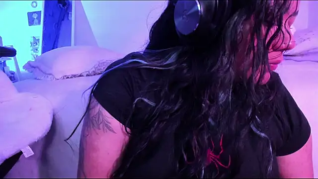 StephaniFox online show from January 23, 7:00 am