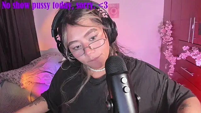 StephaniFox online show from September 19, 5:53 am