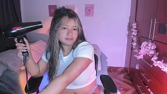 StephaniFox online show from September 27, 11:43 pm