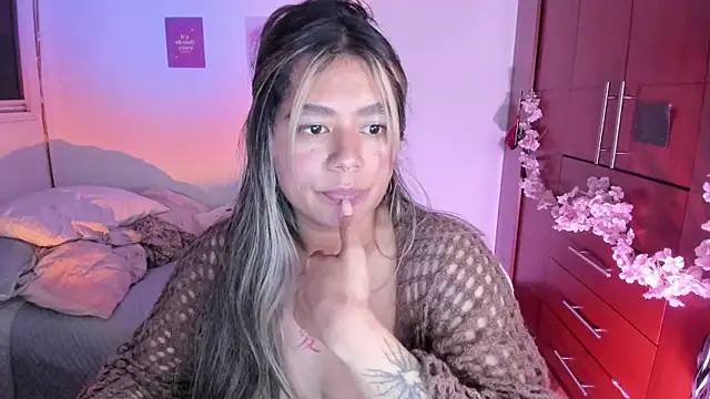 StephaniFox online show from October 1, 3:01 am