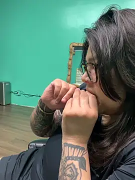 miacanela xo online show from April 15, 3:24 am