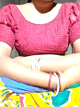 Snapshot of HotSexyBoudi chatting on March 23, 9:13 am HotSexyBoudi online show from March 23, 9:13 am