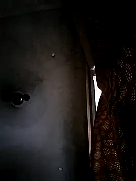 Snapshot of HotSexyBoudi chatting on April 2, 9:18 am HotSexyBoudi online show from April 2, 9:18 am