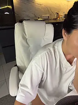 Melisa Ester online show from March 9, 6:56 pm