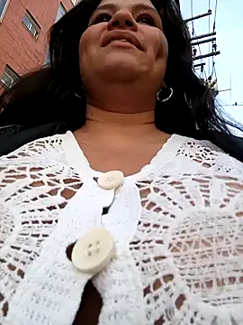 Julieta-tits online show from December 14, 9:45 pm