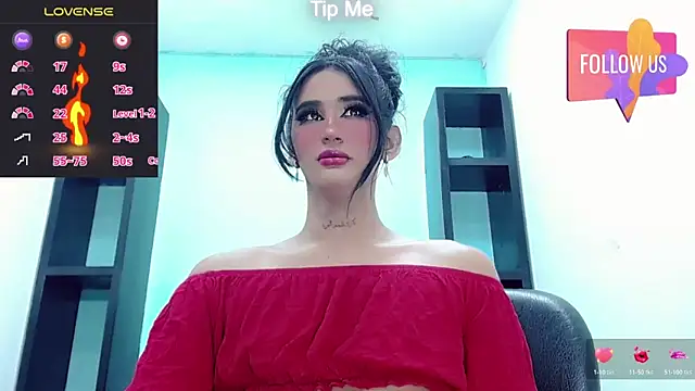 Snapshot of kinverly_sexyx chatting on February 15, 10:25 am kinverly sexyx online show from February 15, 10:25 am