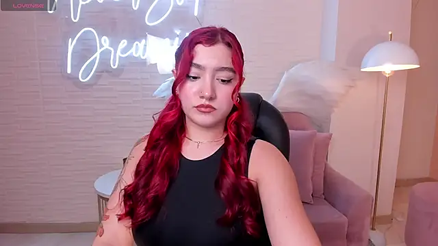 ViolettCastel online show from February 19, 7:38 pm