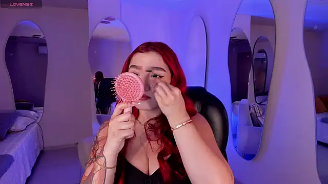 ViolettCastel online show from September 29, 7:19 pm