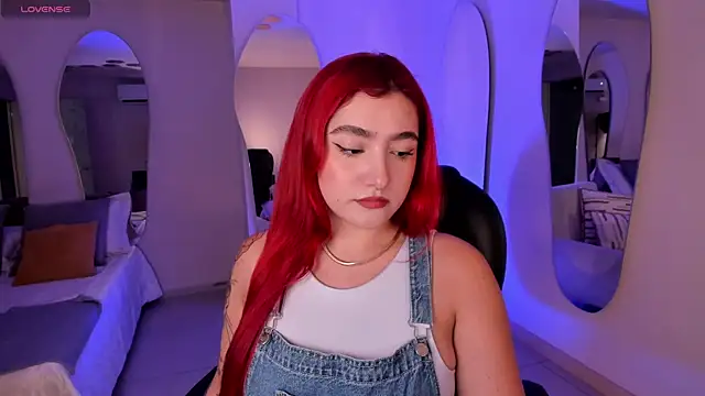 ViolettCastel online show from October 1, 6:58 pm