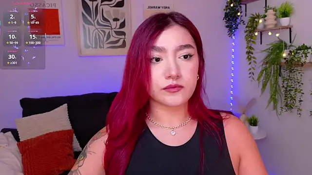 Snapshot of ViolettCastel chatting on April 10, 8:24 pm ViolettCastel online show from April 10, 8:24 pm