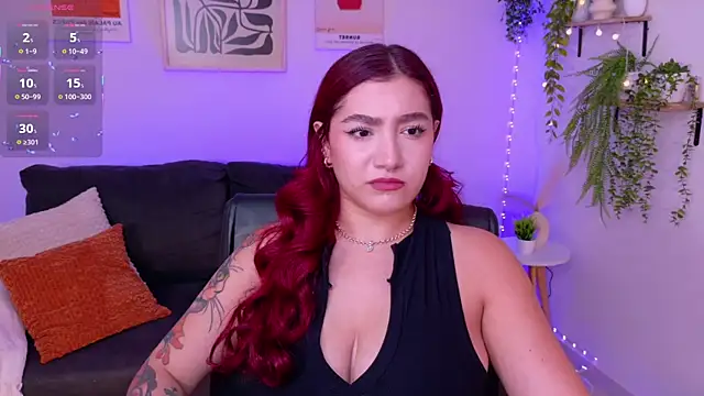 Snapshot of ViolettCastel chatting on April 13, 7:08 pm ViolettCastel online show from April 13, 7:08 pm