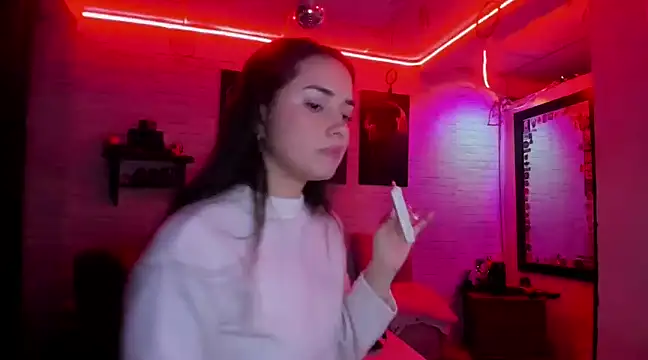 Kimmymadison- online show from February 9, 5:33 pm