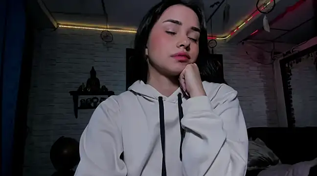 Kimmymadison- online show from March 1, 3:53 am