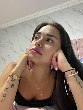 Kimmymadison- online show from April 12, 1:54 am