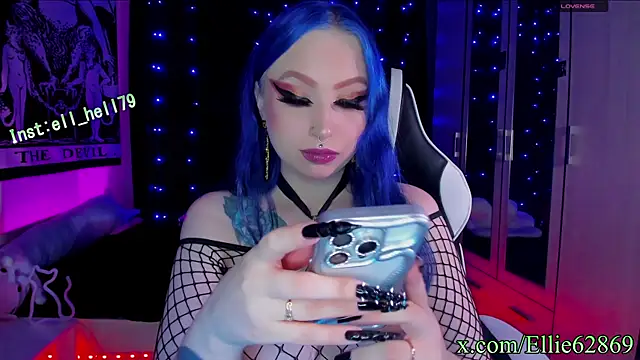 Snapshot of Kitty_goth chatting on March 10, 6:45 pm Kitty goth online show from March 10, 6:45 pm