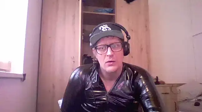 Bigthroaterboy online show from January 24, 10:53 am