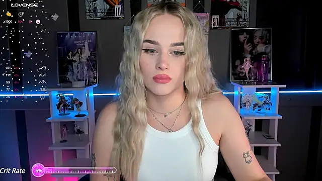 Snapshot of Ellen_Soft chatting on December 20, 5:40 pm Ellen Soft online show from December 20, 5:40 pm