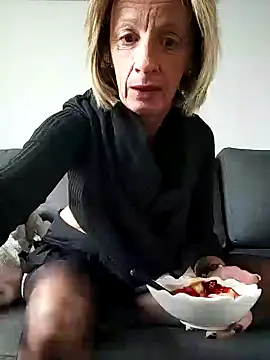 tatianasexymilf online show from April 13, 3:06 pm